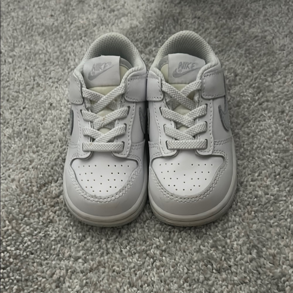 Nike White Sneakers 6C with light greyish blue